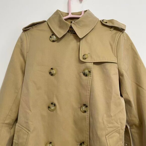 Streamlined trench with back slit and waist belt - Picture 4 of 14